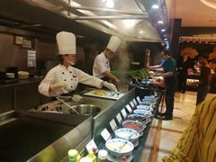 自助取餐区-佛山皇冠假日酒店-西餐厅