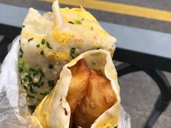 -正宗杂粮煎饼香软鸡蛋饼