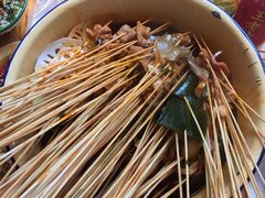 -拈签一笑黄牛肉辣卤串串