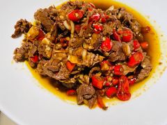 小炒黄牛肉-佬麻雀·新湘菜(东方宝泰店)