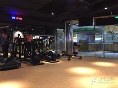 -VLines耀能运动24小时·月付制健身(京广桥店)