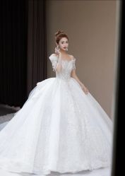 -莫小姐婚纱