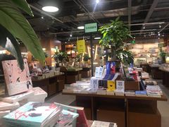 -博览书店(越秀悦汇天地店)