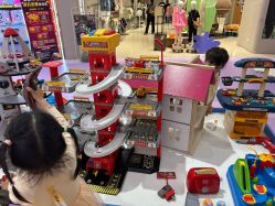 -卡通尼乐园(景枫中心店)