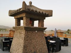 -敦煌山庄摘星阁