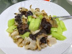 -品味居·首店·大连鲜活海鲜大连菜(东港店)