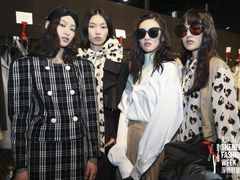-欢乐海岸椰林沙滩-2025湾区超级灯会