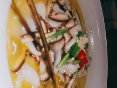 -蜜桃餐厅·伴山(湖滨商业街店)