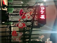 -沪小胖小龙虾(淮海中路旗舰店)