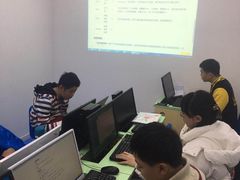 -童程童美·信息学竞赛·乐高机器人编程(长宁来福士校区)