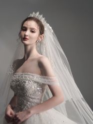 -艾米丽婚纱礼服