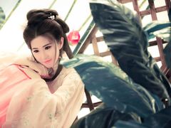 -九月鹰飞汉服摄影工作室