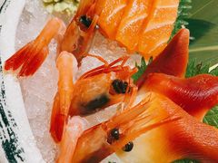 三文鱼刺身-小句号·精致料理(江南环球港店)