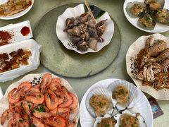 -三亚火车头万人海鲜广场