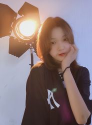 -鏡沙龙发型设计