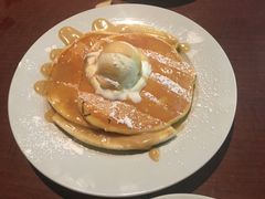 -Pancakes on the rocks(Darling Harbour)