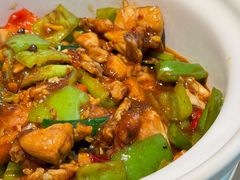 辣炒牛蛙-桂大叔·砂锅粥·家传闽粤菜(县西巷店)