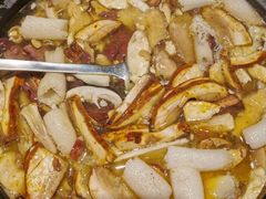 -一朵菌·野生菌探索家火锅(南亚店)