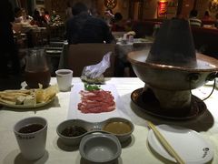 -羊家胡同·龙虾烧烤火锅(龙汇路店)