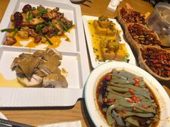 -隔壁老王·家常云南菜(花巷店)