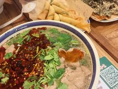 -云阿蛮云南生烫牛肉米线(奉贤路店)