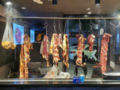 面包甜点陈列柜-潮味四季潮汕牛肉火锅(来凤街店)
