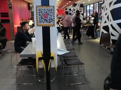 大堂-麦当劳(龙之梦购物中心店)