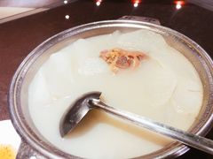 萝卜排骨汤-刘胖子家常菜·蹄花焖藕(中南店)