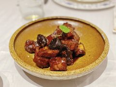 乌梅家烧糖醋黑豚骨-Yan Ting 宴庭中餐厅(上海静安瑞吉酒店)