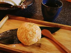 飞鱼籽墨鱼滑-湊湊火锅·茶憩(东城万达店)