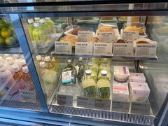 面包甜点陈列柜-喜茶(广州中山六路店)