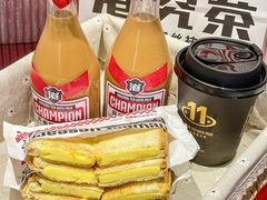 -港究茶·冠军丝袜奶茶(皇庭广场店)