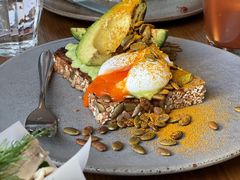 牛油果吐司-BOR Eatery(安福路店)