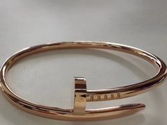 -小飞侠奢侈品回收 寄卖 养护(宝山宝龙广场店)