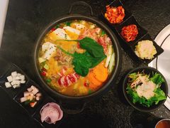 -烤路里·韩国品质自助烤肉(石路天虹4号店)