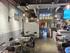 大堂-有局·成都市井烧烤·精酿啤酒(双楠店)