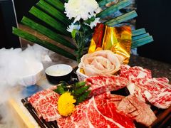 -铭牛烧肉·和牛海鲜自助(高新月牙湖店)