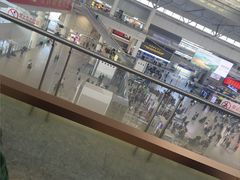 -麦当劳(上海虹桥站30B检票口楼上)