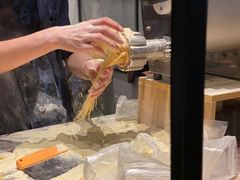 -MOMENTI手工意面(晶耀前滩店)