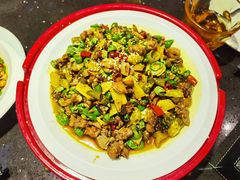 滋味姜爆鸭-朕之味(龙湖·西城天街店)