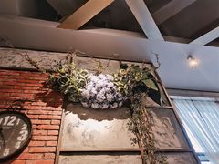 -玛格萝妮(汇智国际商业中心店)