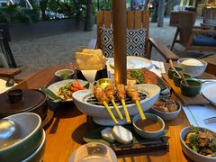 -三亚艾迪逊酒店·海滩烧烤 BARBACOA·现场乐队·浪漫晚餐·烧烤海鲜