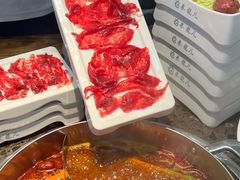 -来龍儿鲜切牛肉自助老火锅