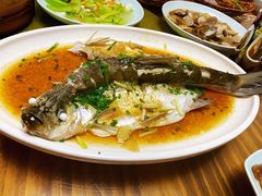 清蒸白水鱼-双塔老饭店