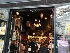 -九又四分之三站台哈利波特商店