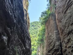 -龙潭大峡谷