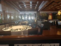 -八府香鸭·啫啫煲(华山路店)