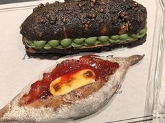 -HOT CRUSH趁热集合·现烤面包(上海环球港店)