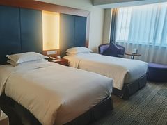-上海浦东假日酒店