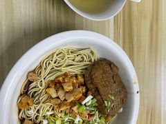 -陀块头面馆(梅岭南路店)